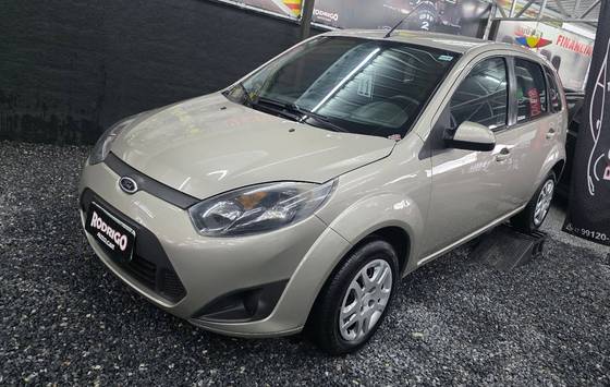 FORD FIESTA 1.6 MPI CLASS HATCH 8V FLEX 4P MANUAL
